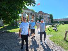 Wycieczka mieszkańców Domu do Sobkowa, Chałupek i Lisowa.