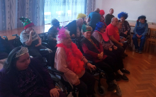 Zabawa karnawałowa w DPS w Kurozwękach.