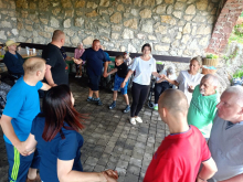 Mieszkańcy Domu na spotkaniu w DPS w Kurozwękach.