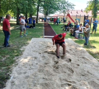 Nasi mieszkańcy na olimpiadzie lekkoatletycznej w DPS w Zgórsku.